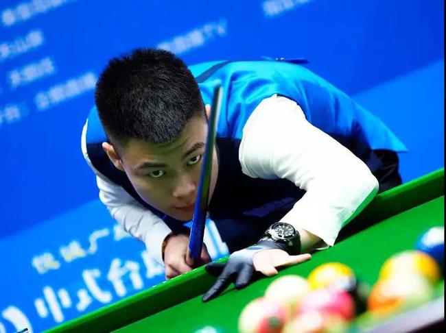 高层的到场 高层的到场