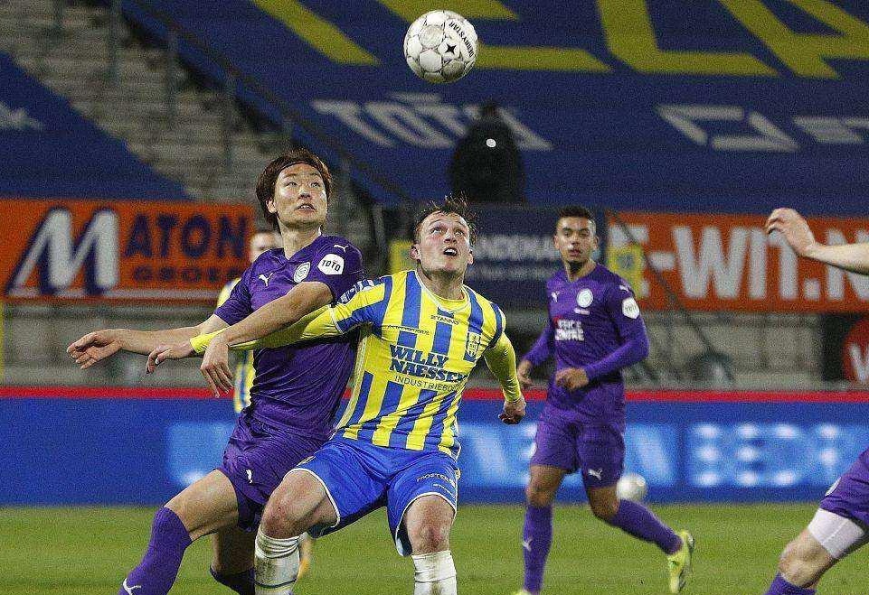 导致在陷入 导致在陷入