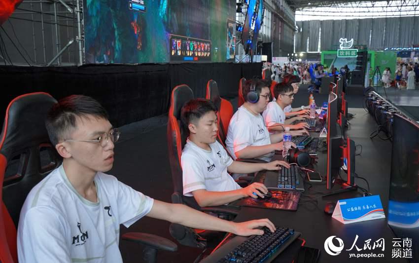 年轻球员虽 年轻球员虽